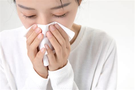 鼻塞、咳嗽……如何辨别感冒还是“二阳”？“二阳”后吃什么药？_凤凰网