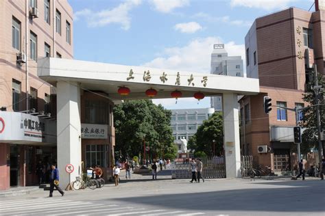 致敬70年——行进中的上海海洋大学（10）：70年砥砺奋进，从校门变迁史细数学校沧桑巨变