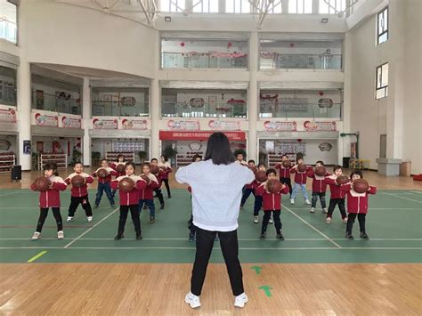 文化润疆：新和县友谊幼儿园篮球特色展示活动 - 新和风 丽水情 - 丽水在线-丽水本地视频新闻综合门户网站