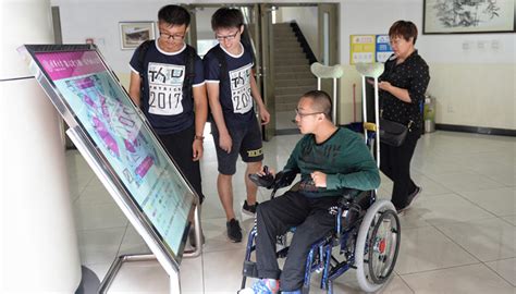 国际残疾人日：盘点那些身残志坚的残疾人 _深圳新闻网