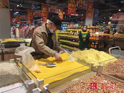探访淄博生活必需品市场：供应充足，部分蔬菜价格略有上涨_ 淄博新闻_鲁中网