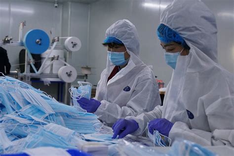 浏阳永安口罩厂生产线齐开工 日产20万个口罩 - 新湖南客户端 - 新湖南