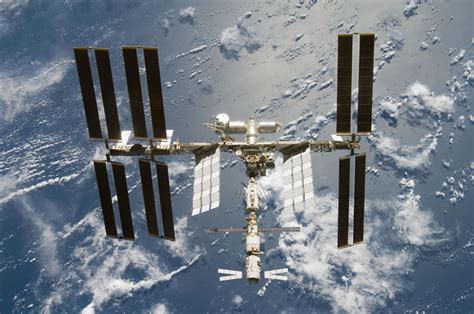 NASA：国际空间站理论上可服役至2028年_航天_资讯_航空圈