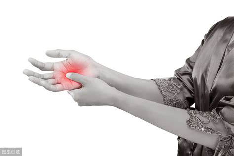 手指腱鞘炎怎么治（手指为何无法伸直？关于腱鞘炎的真相，你该知道了） | 说明书网