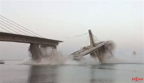刚出惨重列车事故，印度耗资171亿卢比大桥又塌了！印执政党：这是座“贪腐的桥”_凤凰网