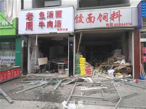 河南邓州一饭店不当操作液化气引发火灾，街道办：无人员伤亡_厨房_燃气_胶管