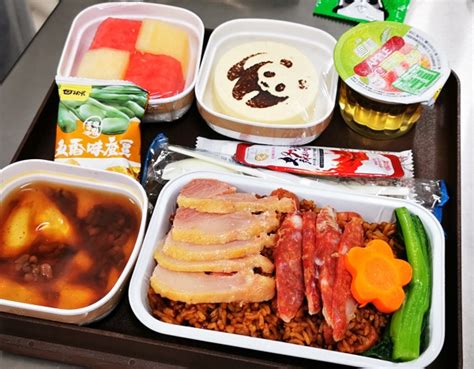 东航机上餐饮发展：万米高空的美食博览会-中国民航网