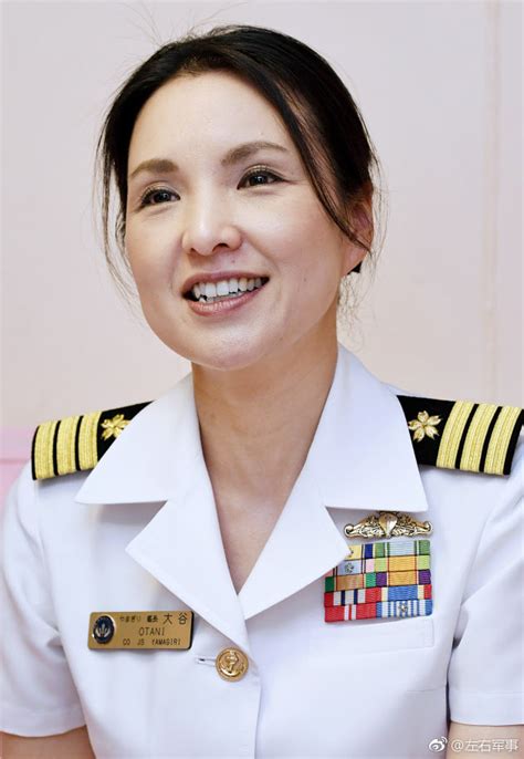 中国海军的首位女舰长，美貌与人生双双开挂 - 知乎