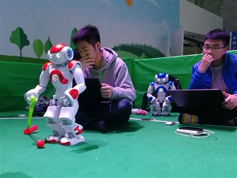工学学子在“软银机器人杯”2018中国机器人技能大赛中喜获佳绩-工学院