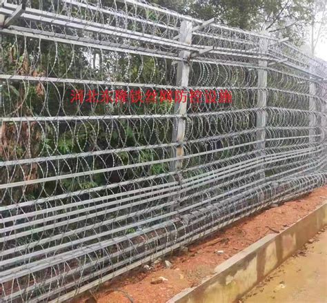 农田钢丝网围墙-环保在线