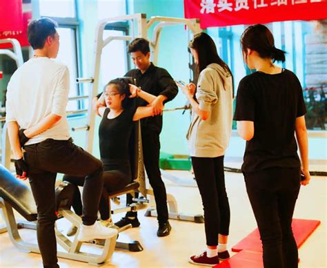 模特减肥丨有那些模特最残忍的减肥方法_北京新时代模特学校 | 新时代国际模特培训基地