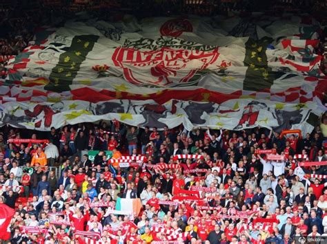 利物浦队歌-永不独行！听听红军球迷的万人大合唱，嗨翻了！