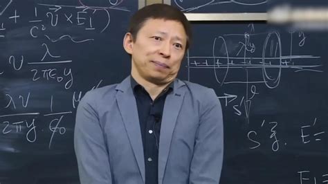 张朝阳：我曾经想当物理老师 - 知乎