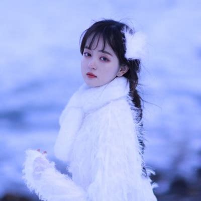 女生头像温柔适合冬天