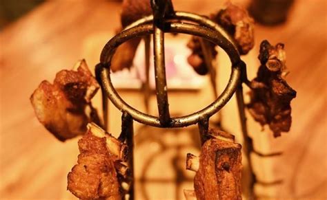新疆馕坑肉好吃容易做，不同方法比烧烤美味，快来观摩观摩吧|新疆|烧烤|羊肉_新浪新闻