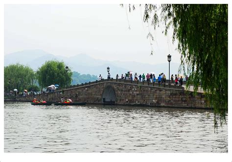 西湖断桥（中国杭州景点）_摘编百科