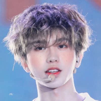 蔡徐坤头像图片