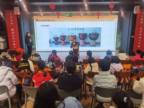 宜昌、襄阳、丹江口分公司 线上线下齐发力 开学季销售迎小高峰