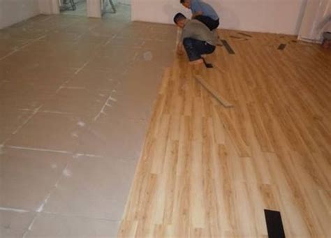 木地板怎么铺 四种常见的木地板铺设方法介绍_建材知识_学堂_齐家网
