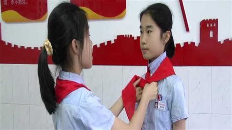 让“红领巾”搭上中国梦的航班——汇通小学航天科普进校园活动-桂林航天工业学院