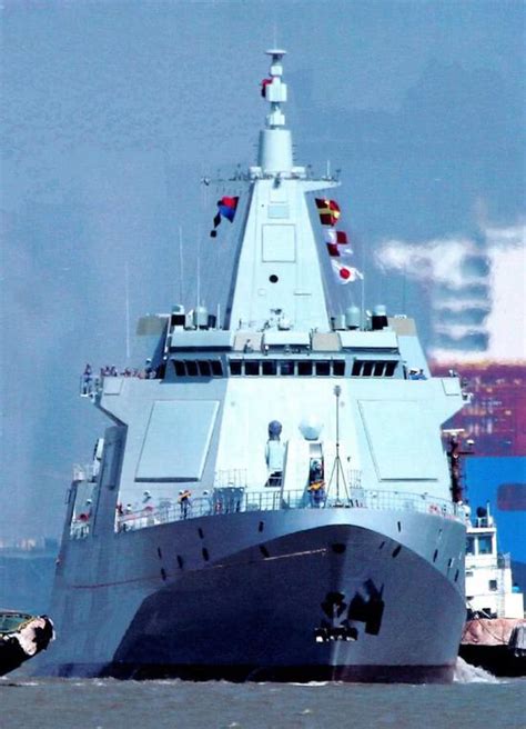 中国最新一艘055型驱逐舰战力如何？中国有6艘万吨大驱，性能先进