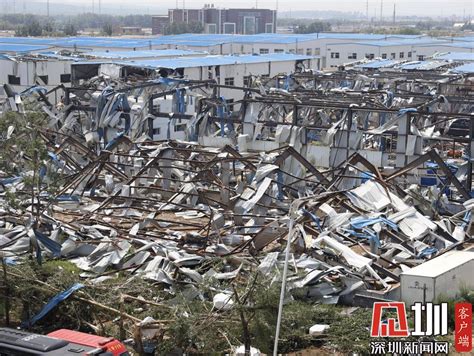 辽宁9级龙卷风肆虐小城半小时 工厂被毁老板坐地痛哭_坪山新闻网