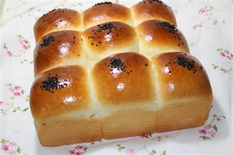 【淡奶油面包—小美的做法步骤图，怎么做好吃】欢fiona_下厨房