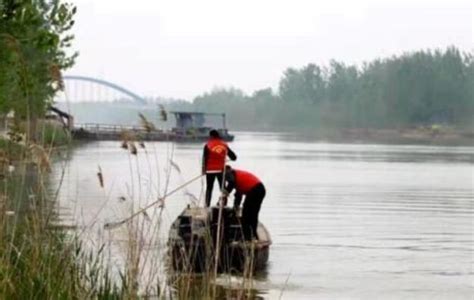 沛县一家三代接力守护大运河 每天义务巡河10公里丨中国新闻网_我苏网
