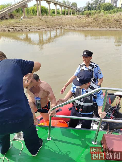 男子游泳被困江中，长航公安出动橡皮艇紧急救援-新闻频道-和讯网