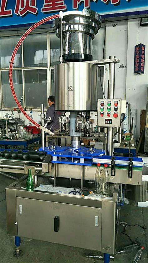白酒灌装机-液体灌装机-白酒灌装设备-青州市华彩润邦机械有限公司