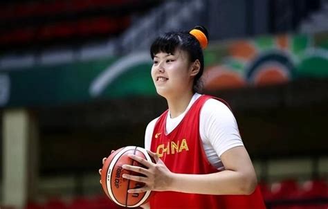 韩国女篮胜朝鲜女篮夺得铜牌!