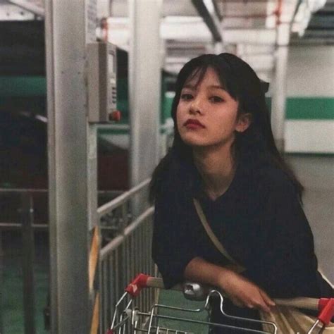 复古风电影头像女生可爱