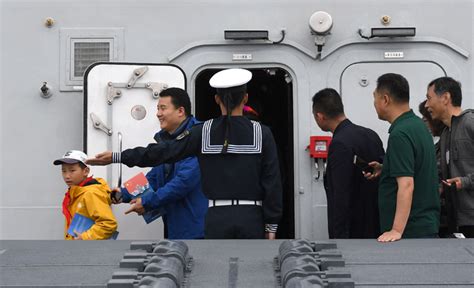 上军舰啦！多国海军舰艇向青岛市民开放 - 军事 - 新湖南