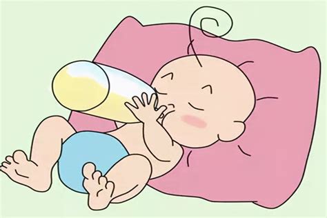 为什么宝宝躺着喝奶不会呛到 宝宝有这个技能_知秀网