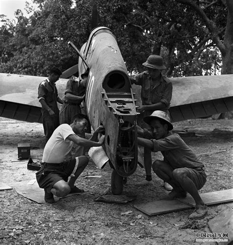 老照片：抗日战争时期，美国飞虎队员在昆明的生活实况