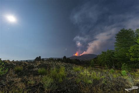 意大利火山喷发 炙热熔岩喷涌而出 - 今日新闻 梅州时空