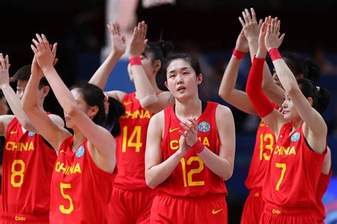 女篮世界杯 | 中国队14分之差不敌美国队，主帅郑薇仍为球队骄傲_体育 _ 文汇网