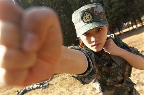 麻辣女兵非主流头像