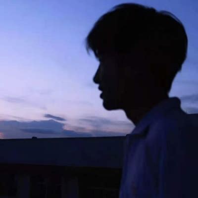 非主流男生头像浪漫
