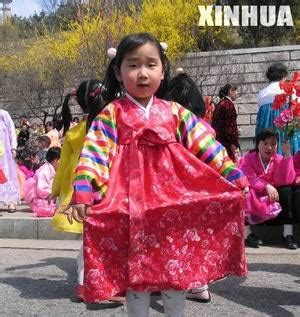 图文：节日里的朝鲜儿童