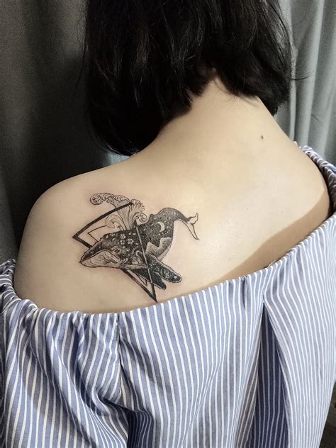 小臂黑灰半脸猫咪纹身图案-杭州纹彩刺青
