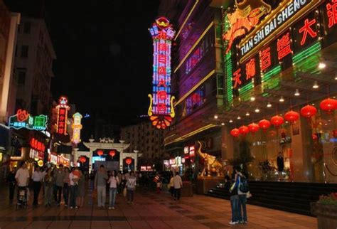 南京市人气最旺的5大商圈, 你逛过几个?