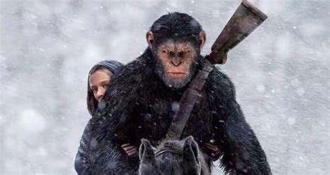 【首映】《猩球崛起3》 凯撒归来 人猿决战！