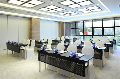 会议室 _图片列表_环境展示_华宇酒店