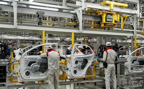汽车零部件制造工厂MES系统实施风险及应对措施-深圳效率科技有限公司