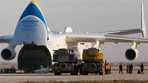 运20最大起飞重量220吨，中国还需要640吨的安225运输机吗？_凤凰网军事_凤凰网