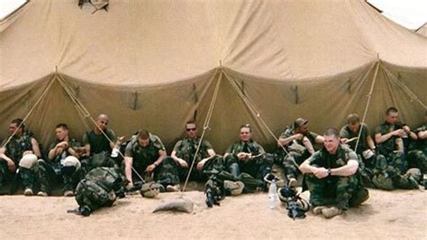 纪录片《伊拉克战争》，回顾2003年美军入侵伊拉克全过程|伊拉克战争|伊拉克_新浪新闻