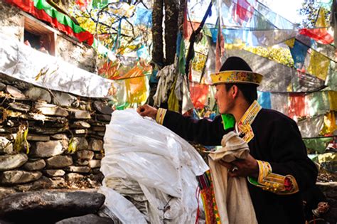 西藏林芝：多彩民俗活动迎接工布新年