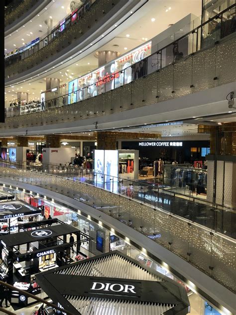 2023南宁百货大楼(朝阳路店)购物,...属于比较市中心热闹的地段...【去哪儿攻略】
