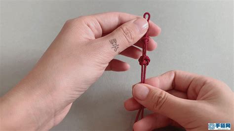 曼陀罗结红绳编织教程已出，可以用作手链或挂饰，非常漂亮 - 知乎